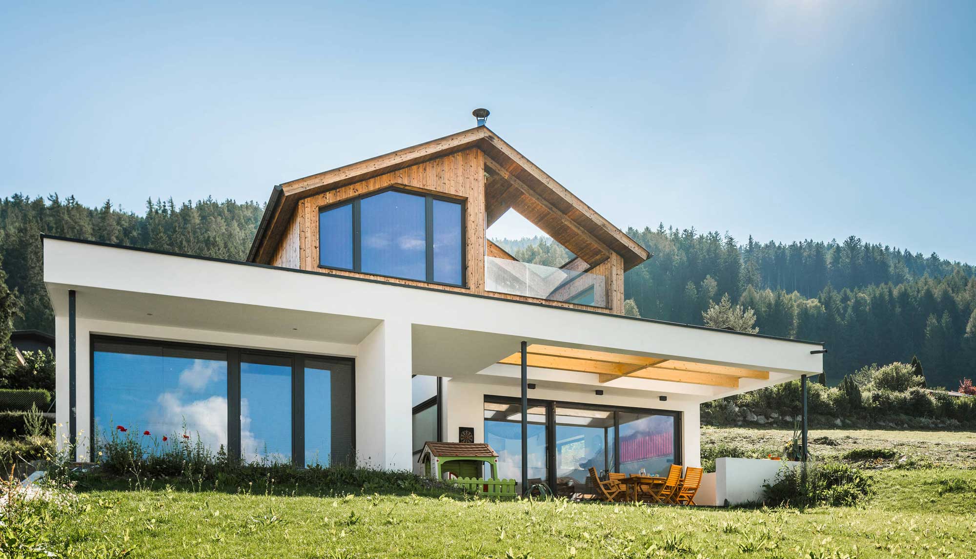 Architekt Einfamilienhaus | Massiv- und Holzbau | Ansicht von Vorne | Planung: SNOW Architektur Innsbruck & Klagenfurt